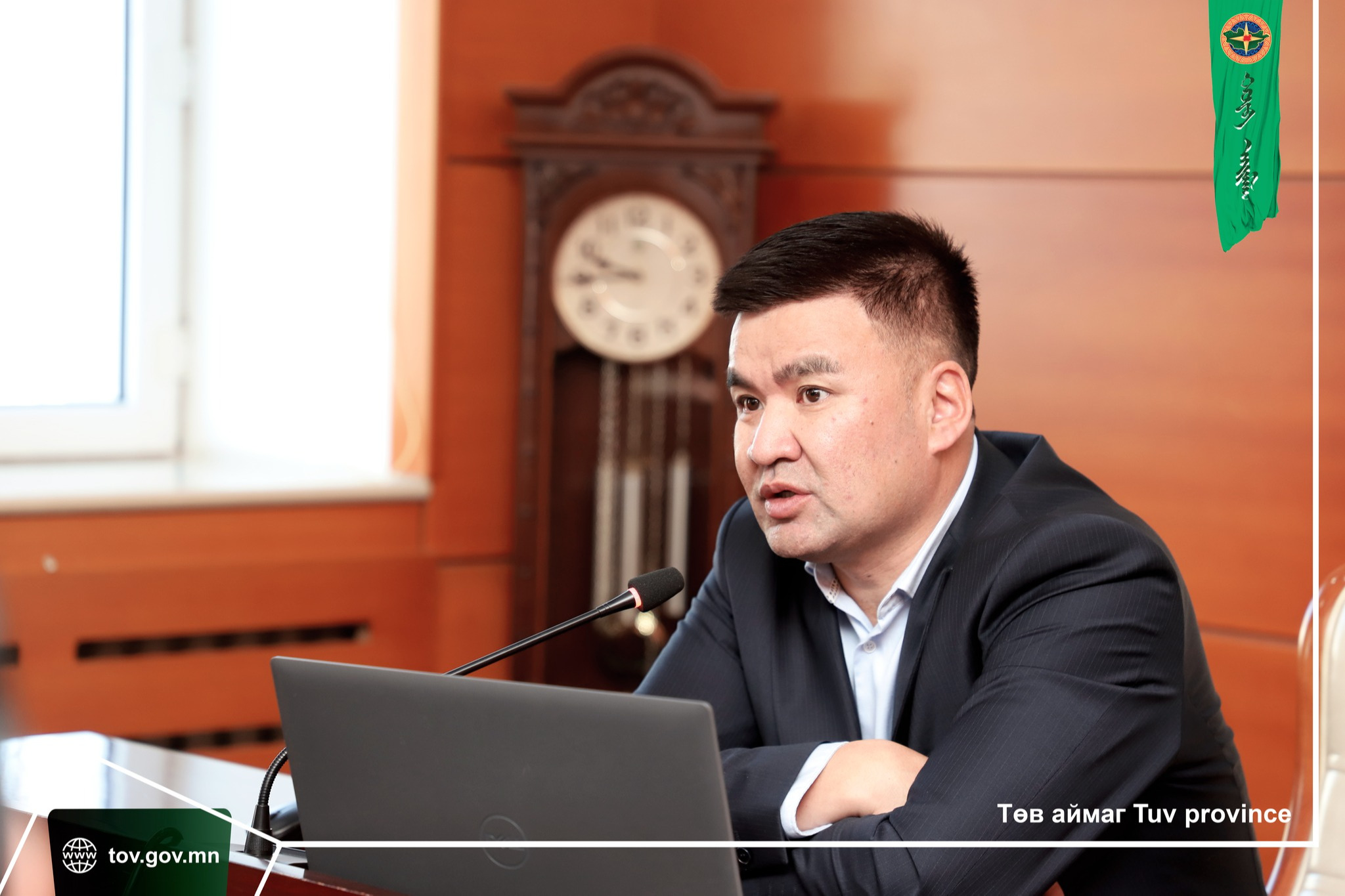 Аймгийн Засаг даргын зөвлөлийн ээлжит 14 дүгээр хуралдаан хуралдаж байна